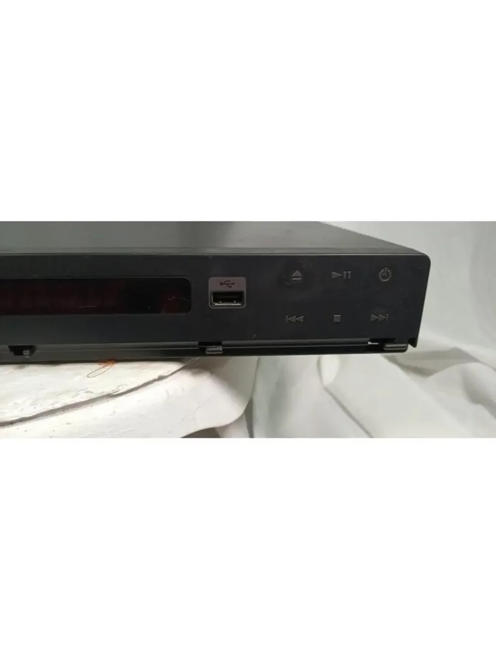 Samsung BD-P1600 Blu-Ray DVD Player 1080p Full HD HDMI USB Black